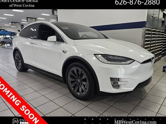 TESLA MODEL X 2017 5YJXCBE22HF056871 image